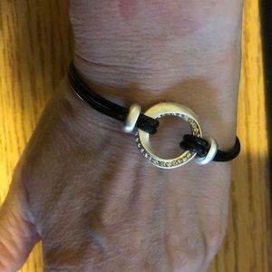 NWOT Magnetic Closure Bracelet